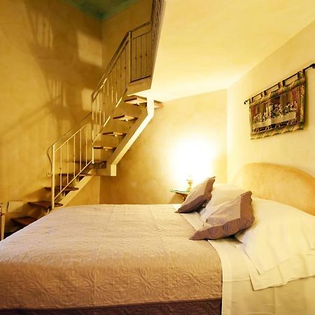 Italian Experience-Suite Medici Loft 8 Флоренція Екстер'єр фото